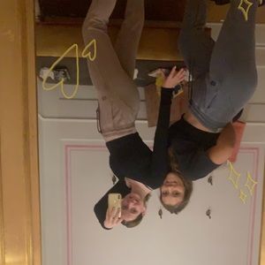 Meet your Posher, Ani